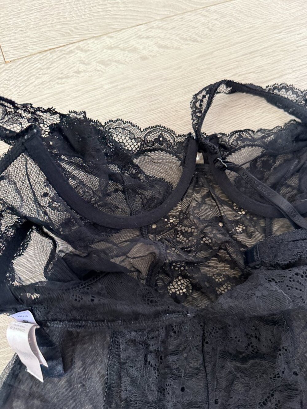 Victoria’s Secret Black Sheer Lace Teddy Bodysuit Lingerie 34B - Picture 10 of 12